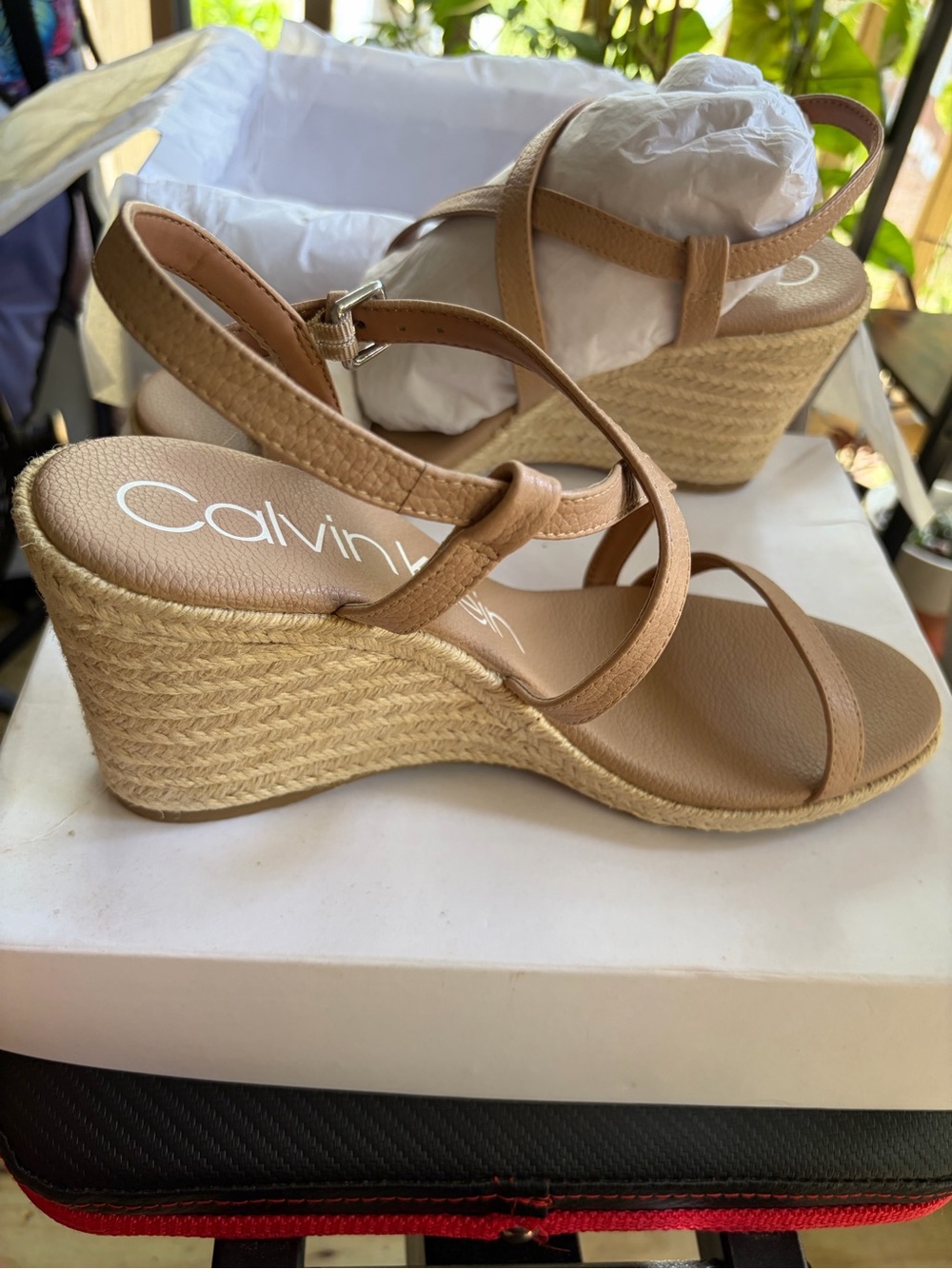Calvin Klein Nude Cross-Strap Leather Sandals - Picture 12 of 14